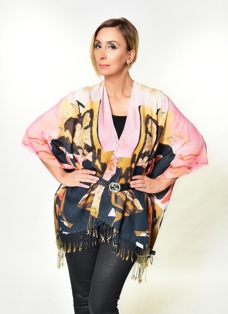 "Lady in the Golden Chair" Kimono