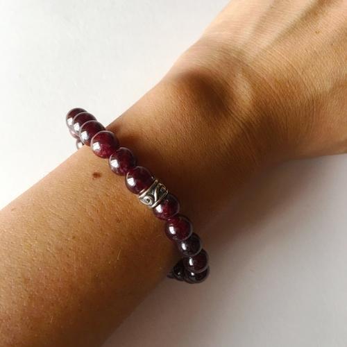 Purple Lily Jewelry & Watches 8mm Garnet Bracelet ~ Power & Money