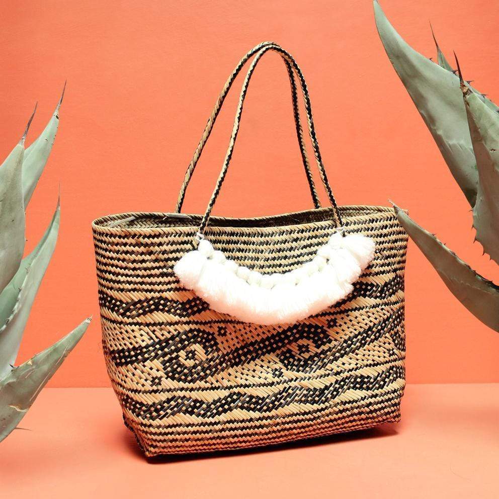 Cocoa Brunn Totes & Beach Bags White Borneo Medio Straw Tote Bag - Hand Bag with White Roman Tassels