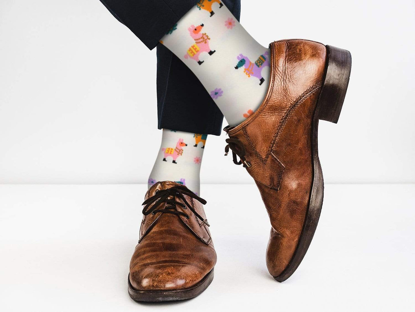 Fuchsia Thrace Socks Sick Socks – Festive Alpaca – Exotic Animals