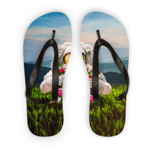 Scorpius Sandals L / Black Strap Escape the Universe Adult Flip Flops